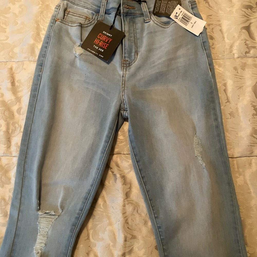 Celebrity Pink skinny curvy Hi-Rise Light Denim Jeans